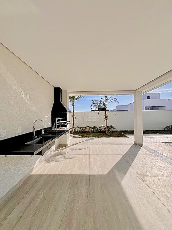 Residência Nova e Sofisticada à Venda no Alphaville Nova Esplanada 3 – Votorantim/SP Alameda Londres Votorantim - 