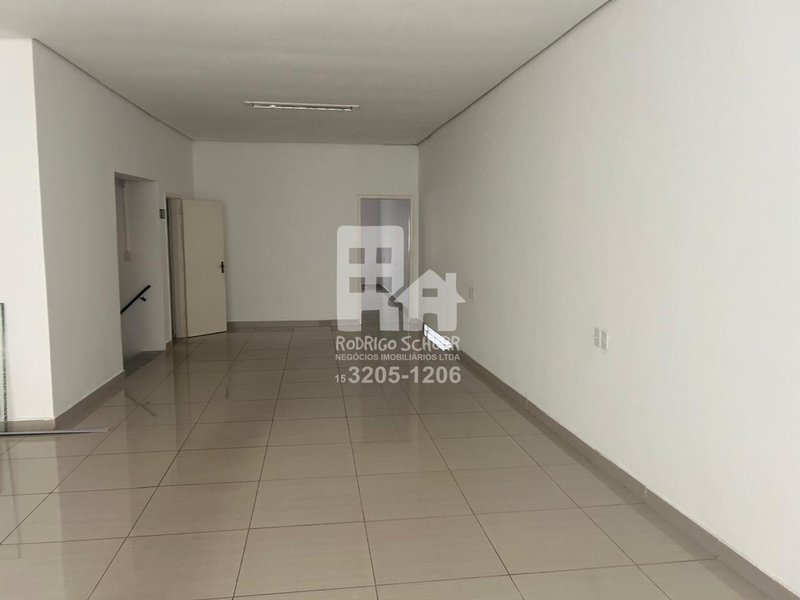 🏢 Ponto Comercial para Locação – Rua Coronel Lucio Seabra, Tatuí/SP  Tatuí - 