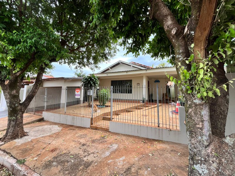 Casa no São José Rua Nelson de Oliveira Guimarães SANTA CRUZ DO RIO PARDO - 
