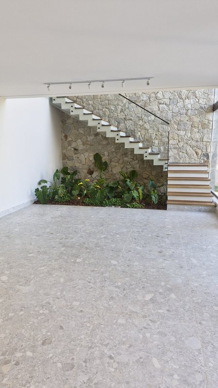  ✨Residência Contemporânea (Nova) em Terreno Privilegiado ✨ Rua Padre Antônio Ferreira Prestes Sorocaba - 