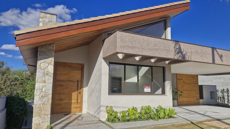  ✨Residência Contemporânea (Nova) em Terreno Privilegiado ✨ Rua Padre Antônio Ferreira Prestes Sorocaba - 