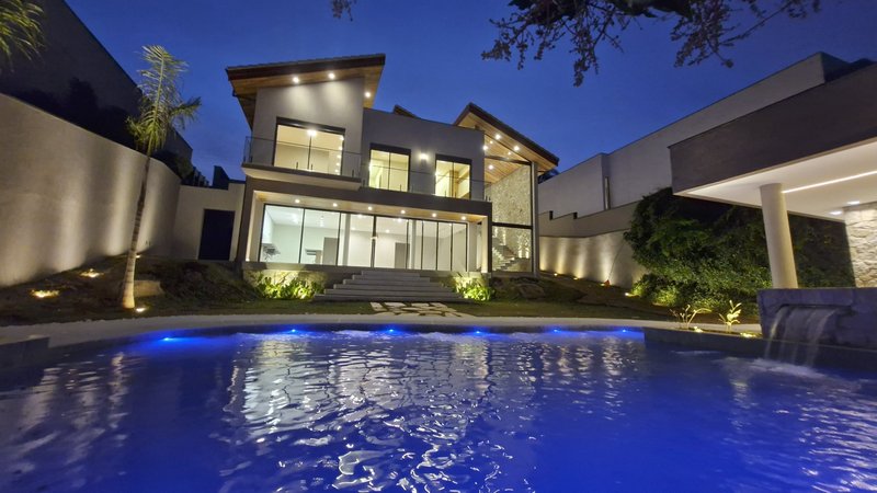  ✨Residência Contemporânea (Nova) em Terreno Privilegiado ✨ Rua Padre Antônio Ferreira Prestes Sorocaba - 