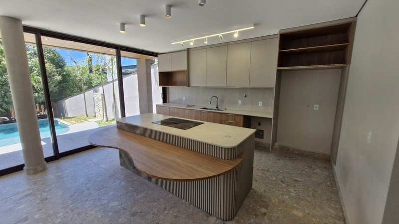  ✨Residência Contemporânea (Nova) em Terreno Privilegiado ✨ Rua Padre Antônio Ferreira Prestes Sorocaba - 