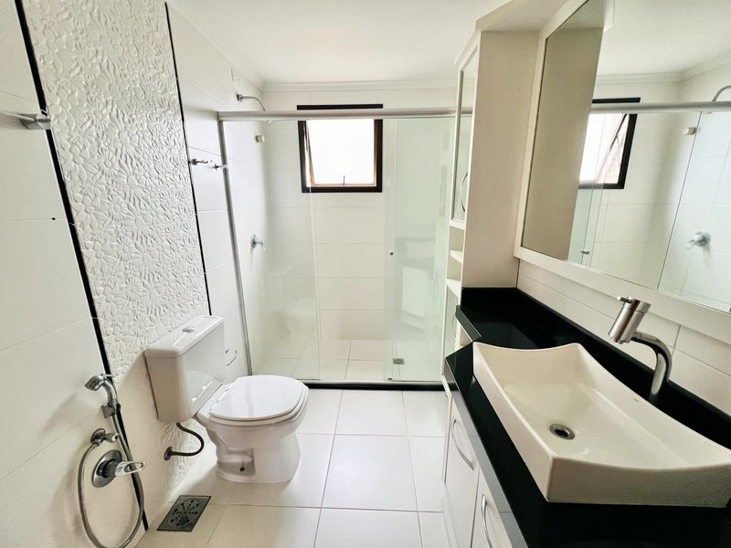 R$ 1.500.000 - APARTAMENTO - 174M2 - 3 DORM - SUÍTE - SACADÕES - DEPENDÊNCIA - 2 VAGAS Avenida Bagé Porto Alegre - 