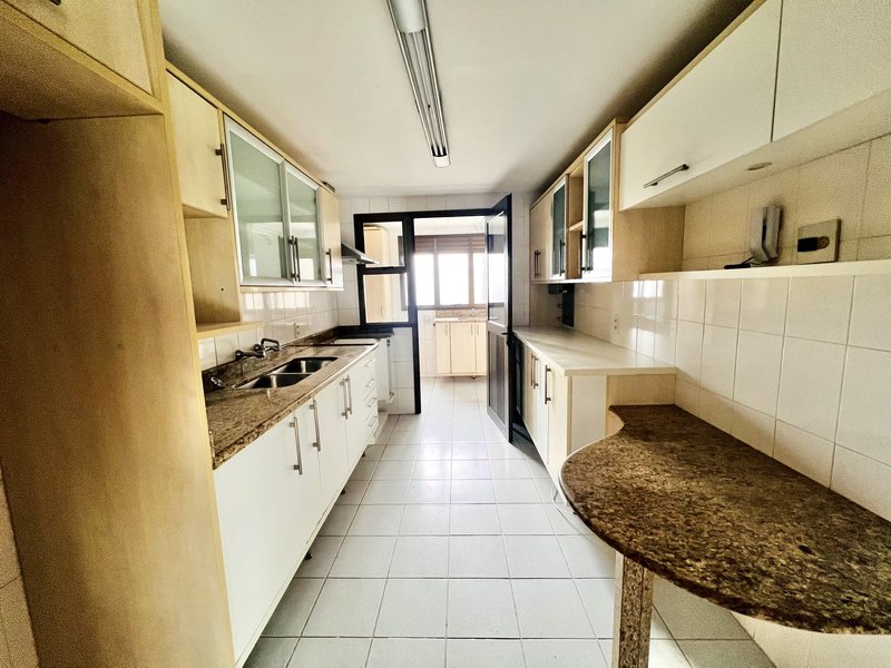 R$ 1.500.000 - APARTAMENTO - 174M2 - 3 DORM - SUÍTE - SACADÕES - DEPENDÊNCIA - 2 VAGAS Avenida Bagé Porto Alegre - 