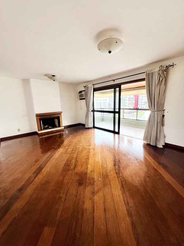 R$ 1.500.000 - APARTAMENTO - 174M2 - 3 DORM - SUÍTE - SACADÕES - DEPENDÊNCIA - 2 VAGAS Avenida Bagé Porto Alegre - 