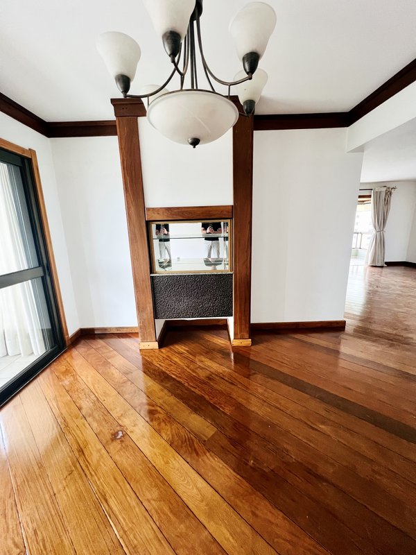 R$ 1.500.000 - APARTAMENTO - 174M2 - 3 DORM - SUÍTE - SACADÕES - DEPENDÊNCIA - 2 VAGAS Avenida Bagé Porto Alegre - 