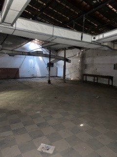 ALUGA-SE IMÓVEL COMERCIAL – 3 PAVIMENTOS – IDEAL PARA REFORMA Rua Pedro Noel São Paulo - 