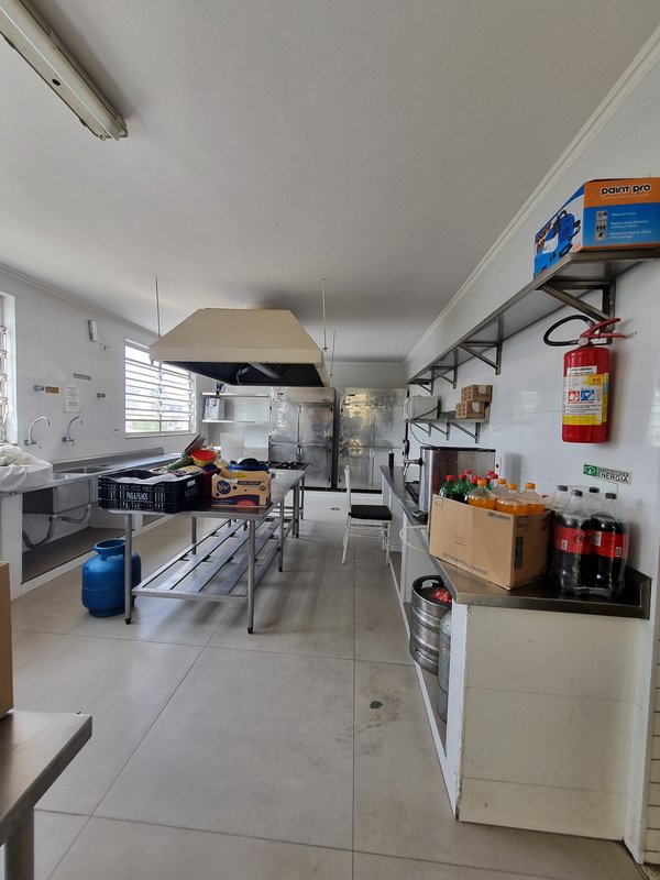 ALUGA-SE IMÓVEL COMERCIAL MONOUSUÁRIO - 2100M2 - 60 VAGAS - EXCELENTE LOCALIZAÇÃO! Rua Clélia São Paulo - 