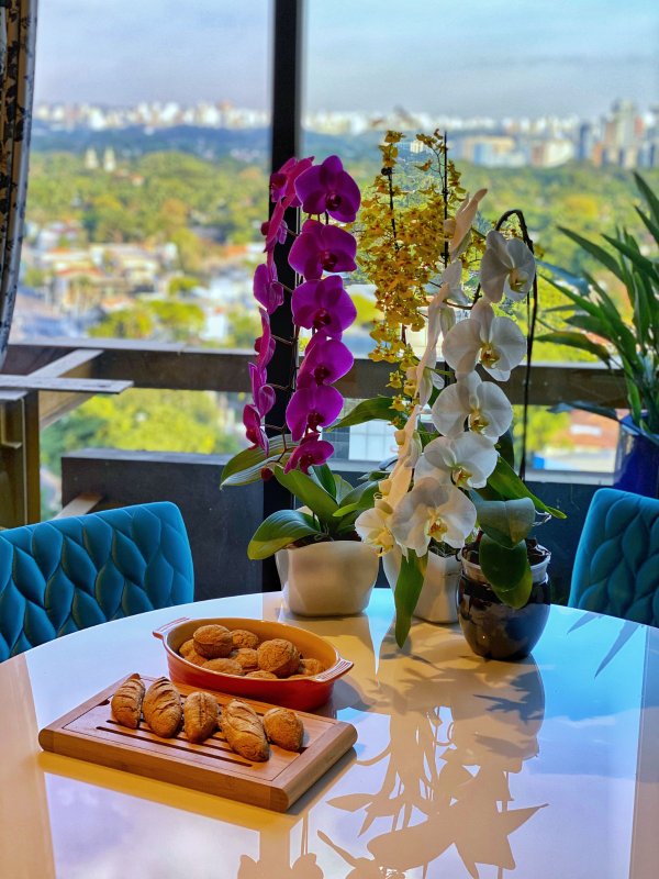 ALUGO LINDO APARTAMENTO 82M2 - MOBILIADO - ALTO PADRÃO - TIPO FLAT Rua Francisco Leitão São Paulo - 