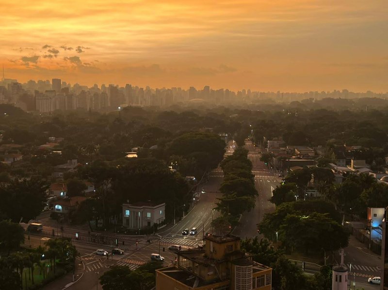 ALUGO LINDO APARTAMENTO 82M2 - MOBILIADO - ALTO PADRÃO - TIPO FLAT Rua Francisco Leitão São Paulo - 