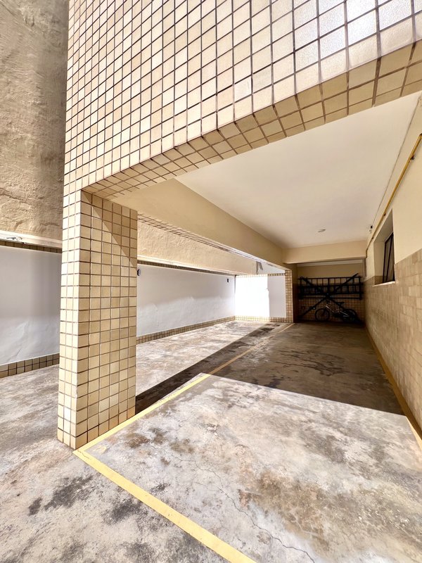 Cobertura linear com possibilidade de construção em piso superior no Jardim Oceânico  Rio de Janeiro - 