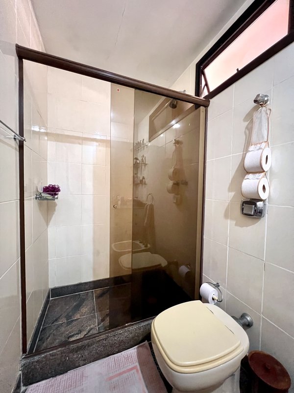 Cobertura linear com possibilidade de construção em piso superior no Jardim Oceânico  Rio de Janeiro - 