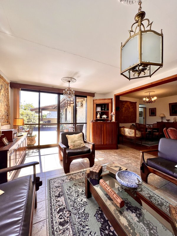 Cobertura linear com possibilidade de construção em piso superior no Jardim Oceânico  Rio de Janeiro - 