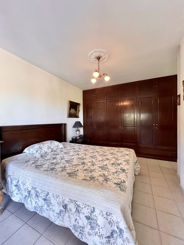 Cobertura linear com possibilidade de construção em piso superior no Jardim Oceânico  Rio de Janeiro - 