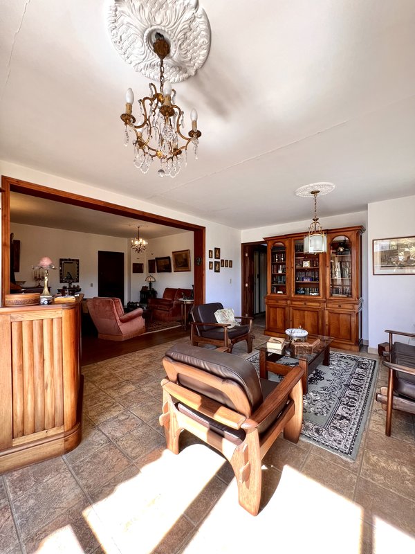 Cobertura linear com possibilidade de construção em piso superior no Jardim Oceânico  Rio de Janeiro - 