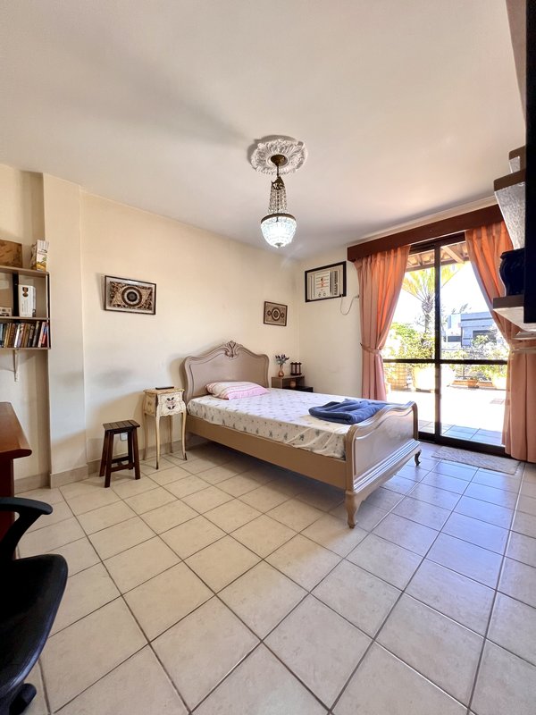 Cobertura linear com possibilidade de construção em piso superior no Jardim Oceânico  Rio de Janeiro - 