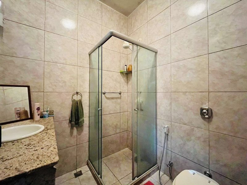 🏠 Casa espetacular em condomínio fechado com lazer e segurança com 4 dormitórios Rua C Guapimirim - 