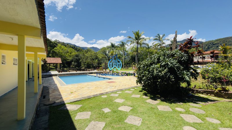 🏡 Casa aconchegante com 3 dormitórios em condomínio fechado! Rua C Guapimirim - 