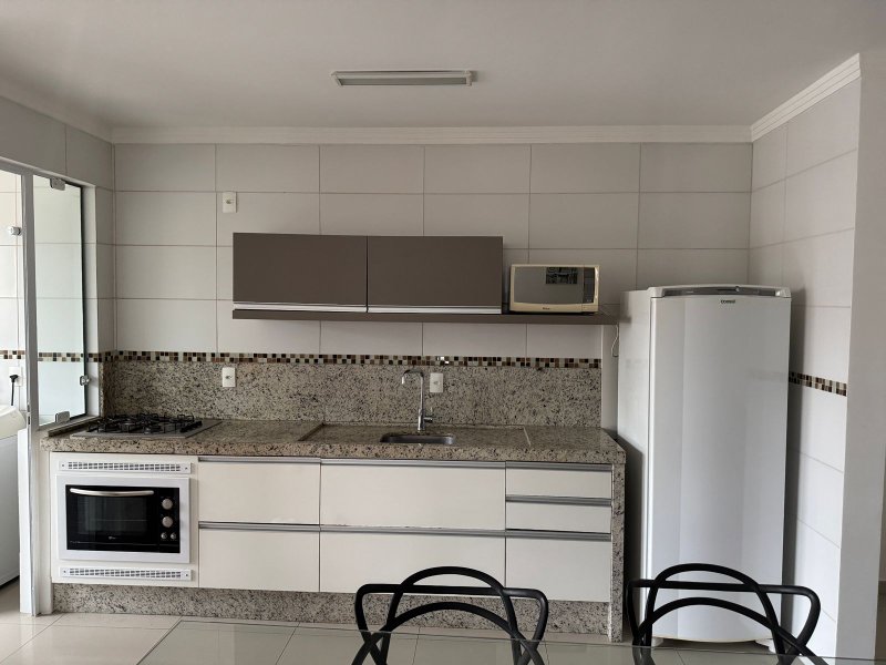 Apartamento no Cond. Jardim Itália Rua Marechal Floriano Peixoto Timbó - 