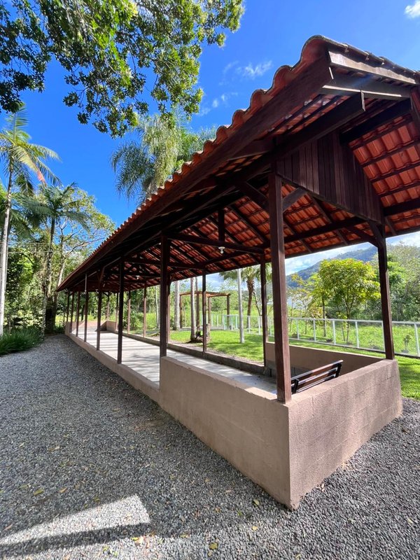 Apartamento no Cond. Jardim Itália Rua Marechal Floriano Peixoto Timbó - 