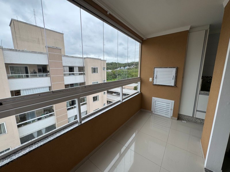 Apartamento no Cond. Jardim Itália Rua Marechal Floriano Peixoto Timbó - 