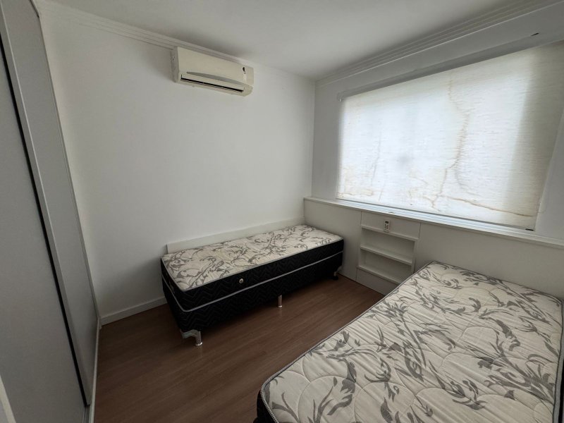 Apartamento no Cond. Jardim Itália Rua Marechal Floriano Peixoto Timbó - 