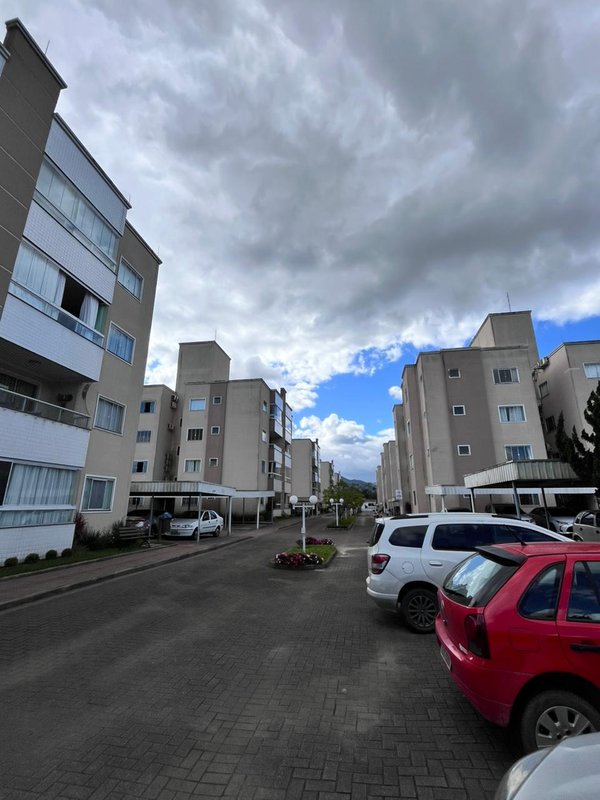 Apartamento no Cond. Jardim Itália Rua Marechal Floriano Peixoto Timbó - 