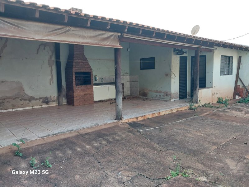 Casa no Jardim Planalto Rua Antonio Maximiano de Souza SANTA CRUZ DO RIO PARDO - 