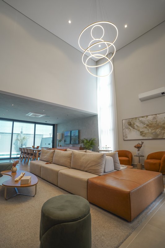 Casa Mobiliada e Decorada no Alphaville Nova Esplanada 1 – Votorantim/SP Alameda Espanha Votorantim - 