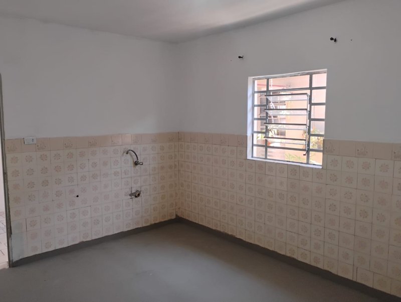 Casa de Vila - com Entrada compartilhada Rua Júlio Antônio de Andrade  Mogi das Cruzes - 