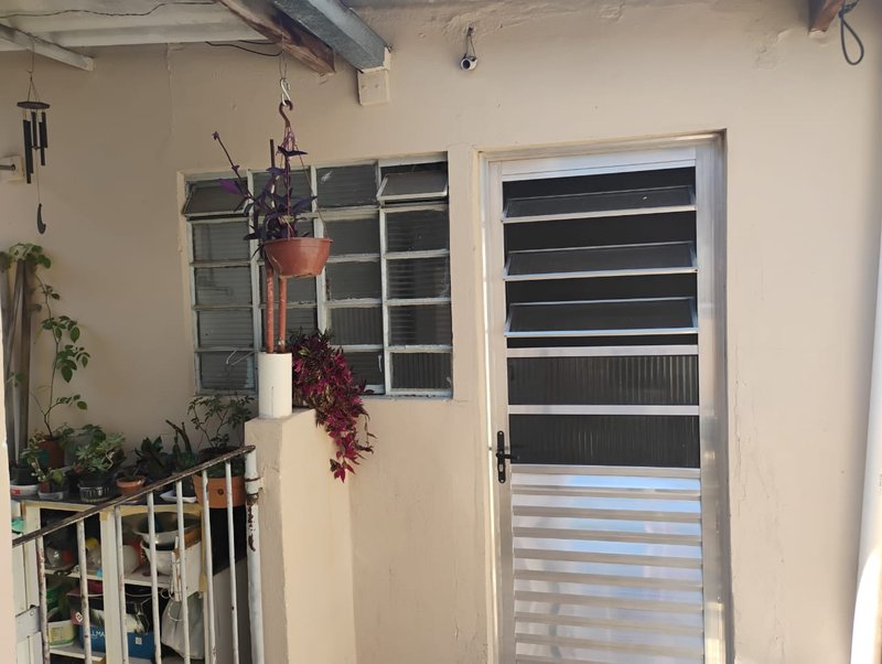 Casa de Vila - com Entrada compartilhada Rua Júlio Antônio de Andrade  Mogi das Cruzes - 