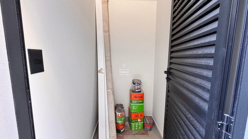 Sobrado em condom&iacute;nio 4 su&iacute;tes + &aacute;rea gourmet  Arujá - 