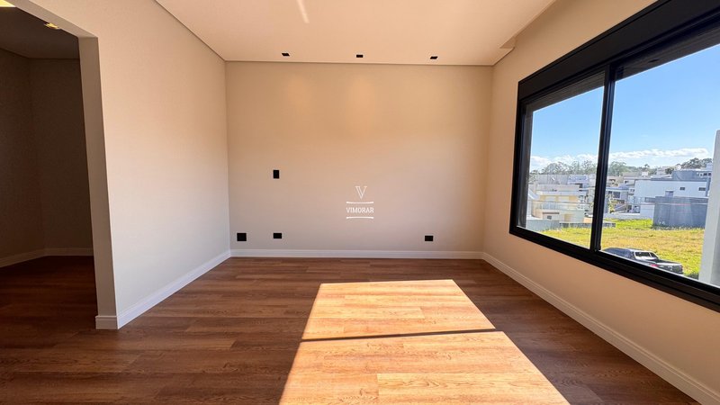 Sobrado em condom&iacute;nio 4 su&iacute;tes + &aacute;rea gourmet  Arujá - 