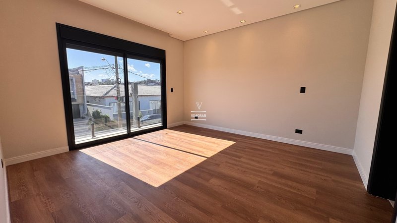 Sobrado em condom&iacute;nio 4 su&iacute;tes + &aacute;rea gourmet  Arujá - 