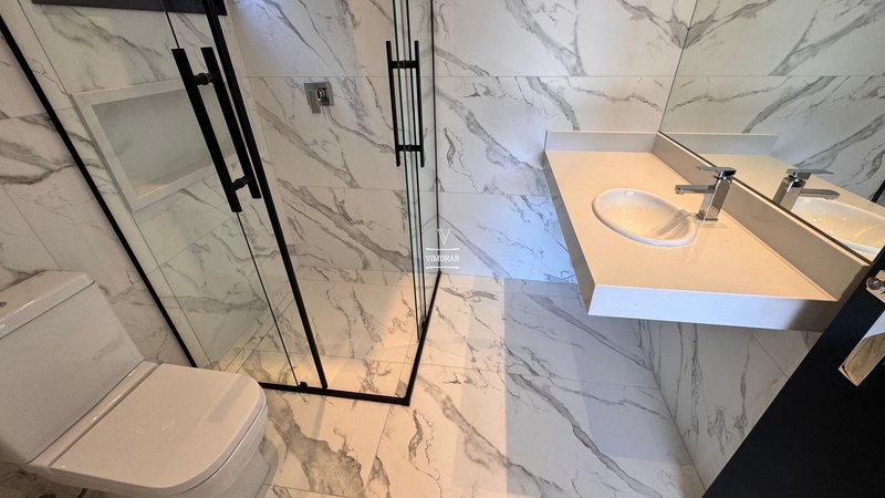 Sobrado em condom&iacute;nio 4 su&iacute;tes + &aacute;rea gourmet  Arujá - 