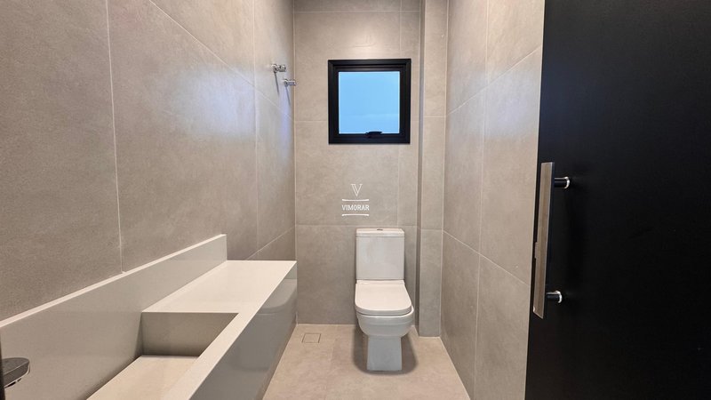 Sobrado em condom&iacute;nio 4 su&iacute;tes + &aacute;rea gourmet  Arujá - 