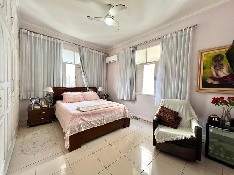 APARTAMENTO NASCENTE 4 QUARTOS 2 SUÍTES CLOSET LAVABO 2 GARAGENS À VENDA NA BARRA! Avenida Princesa Isabel Salvador - 