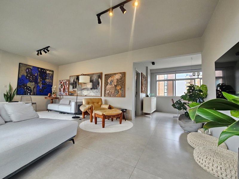 APARTAMENTO NASCENTE 4 QUARTOS 2 SUÍTES CLOSET LAVABO 2 GARAGENS À VENDA NA BARRA! Avenida Princesa Isabel Salvador - 