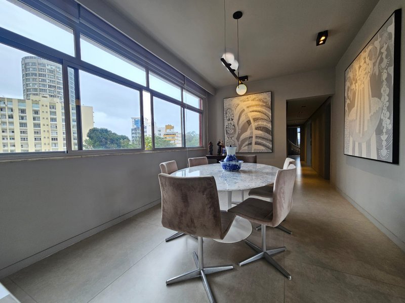 APARTAMENTO NASCENTE 4 QUARTOS 2 SUÍTES CLOSET LAVABO 2 GARAGENS À VENDA NA BARRA! Avenida Princesa Isabel Salvador - 