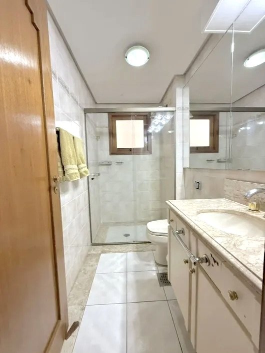 R$ 1.450.000 - APARTAMENTO - 167M2 - 3 DORM - SUÍTE - SACADÃO - DEPENDÊNCIA - 2 VAGAS Rua Carvalho Monteiro Porto Alegre - 