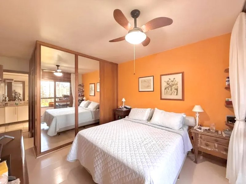 R$ 1.450.000 - APARTAMENTO - 167M2 - 3 DORM - SUÍTE - SACADÃO - DEPENDÊNCIA - 2 VAGAS Rua Carvalho Monteiro Porto Alegre - 