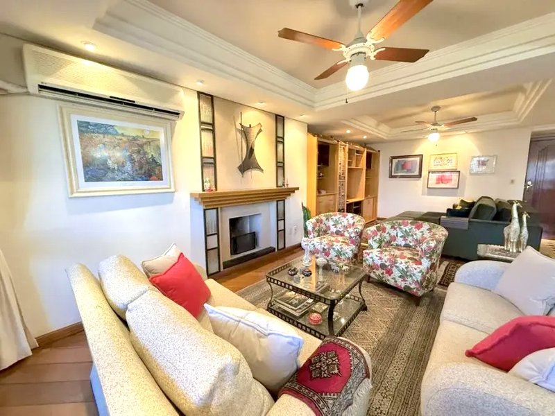 R$ 1.450.000 - APARTAMENTO - 167M2 - 3 DORM - SUÍTE - SACADÃO - DEPENDÊNCIA - 2 VAGAS Rua Carvalho Monteiro Porto Alegre - 