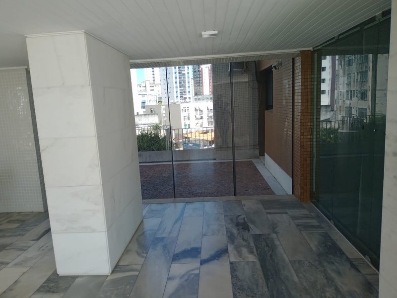 APARTAMENTO VISTA MAR 3 QUARTOS SUÍTE VARANDA LAVABO GARAGEM À VENDA NA BARRA! Avenida Sete de Setembro Salvador - 