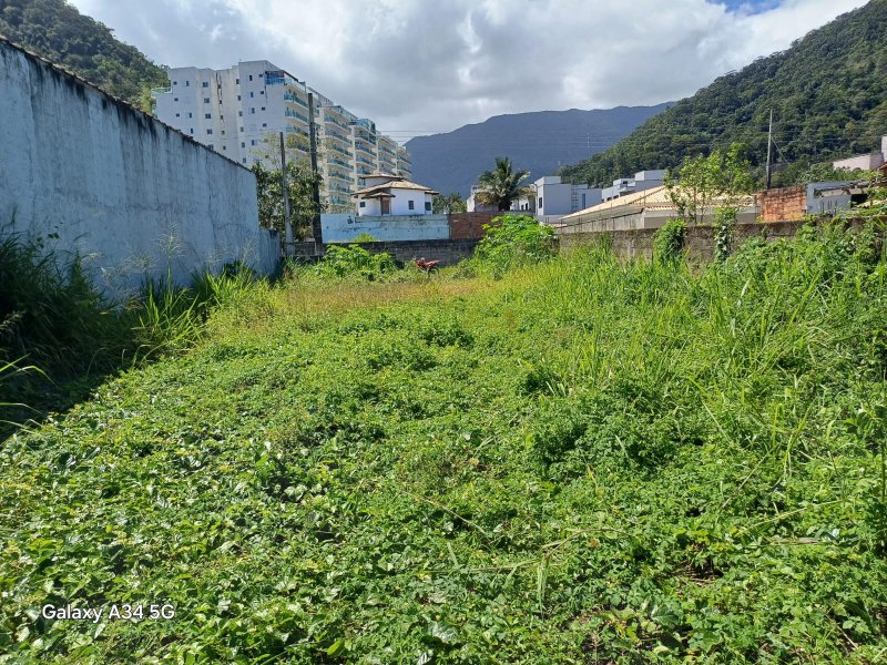 🌟 Terreno amplo e bem localizado no Cidade Jardim  Caraguatatuba - 