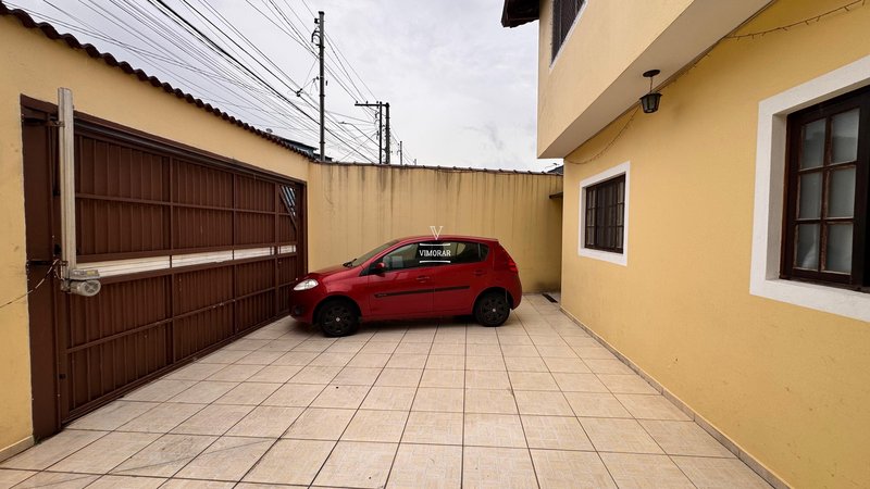Sobrado 2 dormit&oacute;rios + 3 vagas de garagem  Guarulhos - 