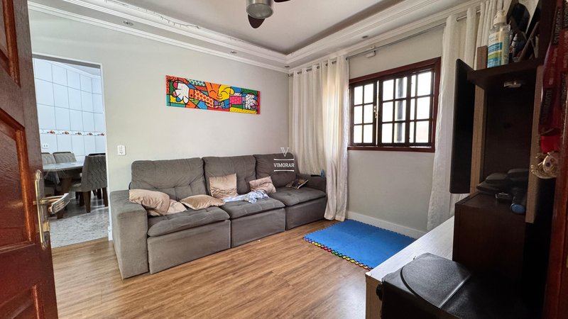 Sobrado 2 dormit&oacute;rios + 3 vagas de garagem  Guarulhos - 