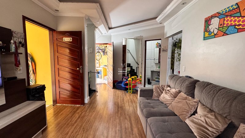 Sobrado 2 dormit&oacute;rios + 3 vagas de garagem  Guarulhos - 