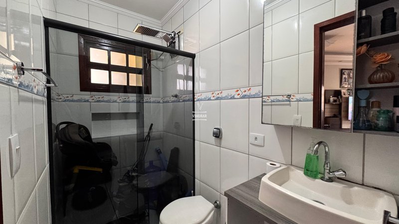 Sobrado 2 dormit&oacute;rios + 3 vagas de garagem  Guarulhos - 