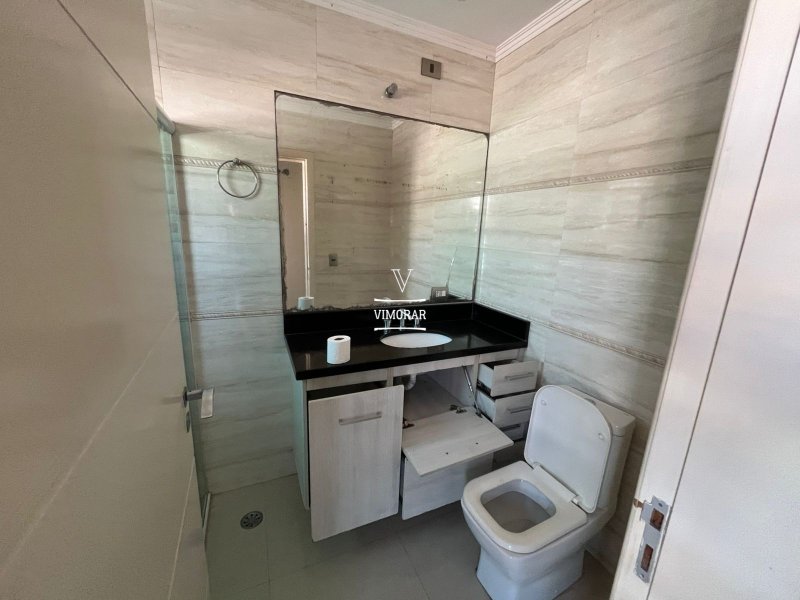 Sobrado 3 dormit&oacute;rios sendo 1 su&iacute;te + 2 vagas de garagem  Guarulhos - 